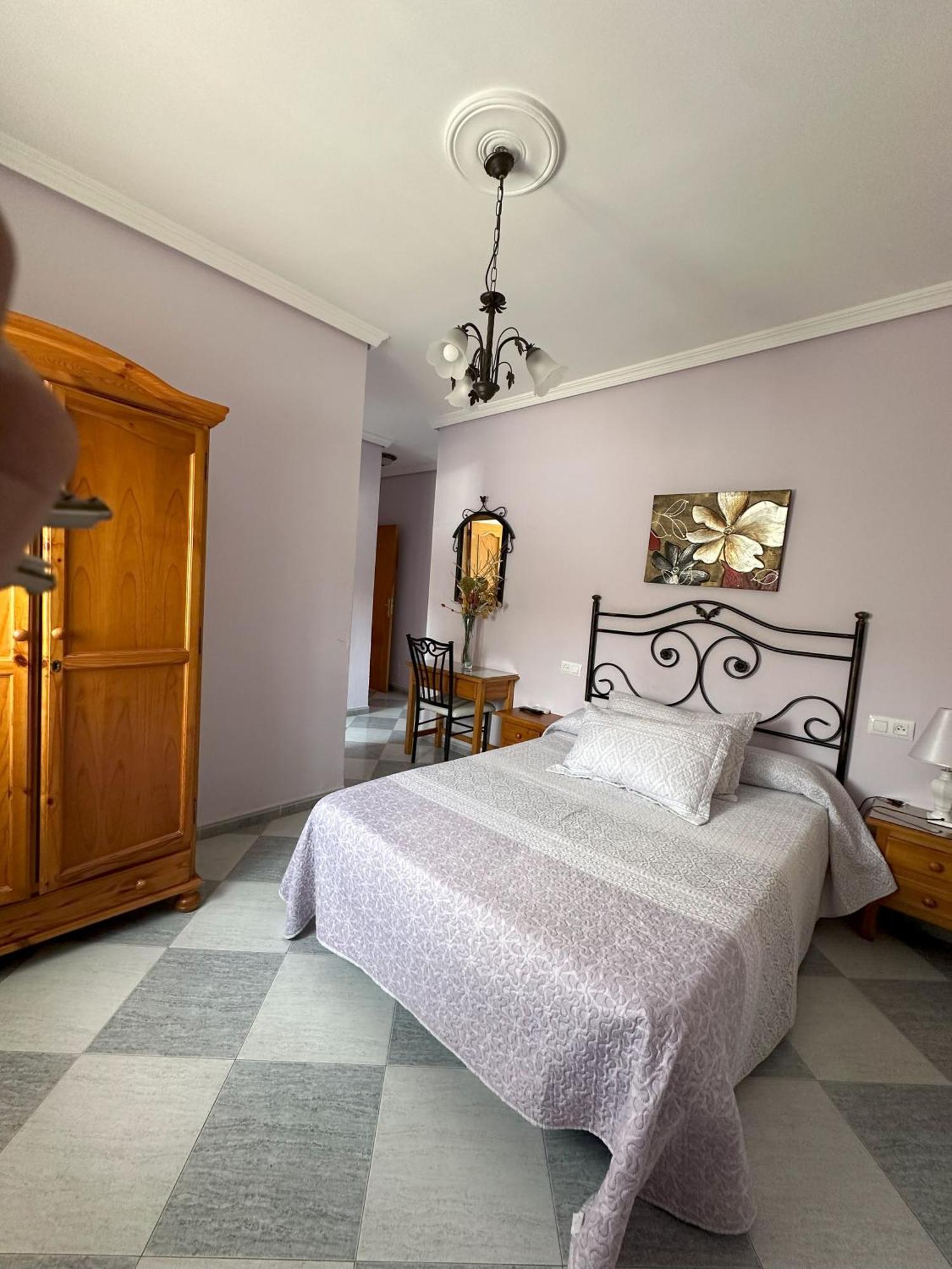 Hostal Avenida تابيرناس المظهر الخارجي الصورة