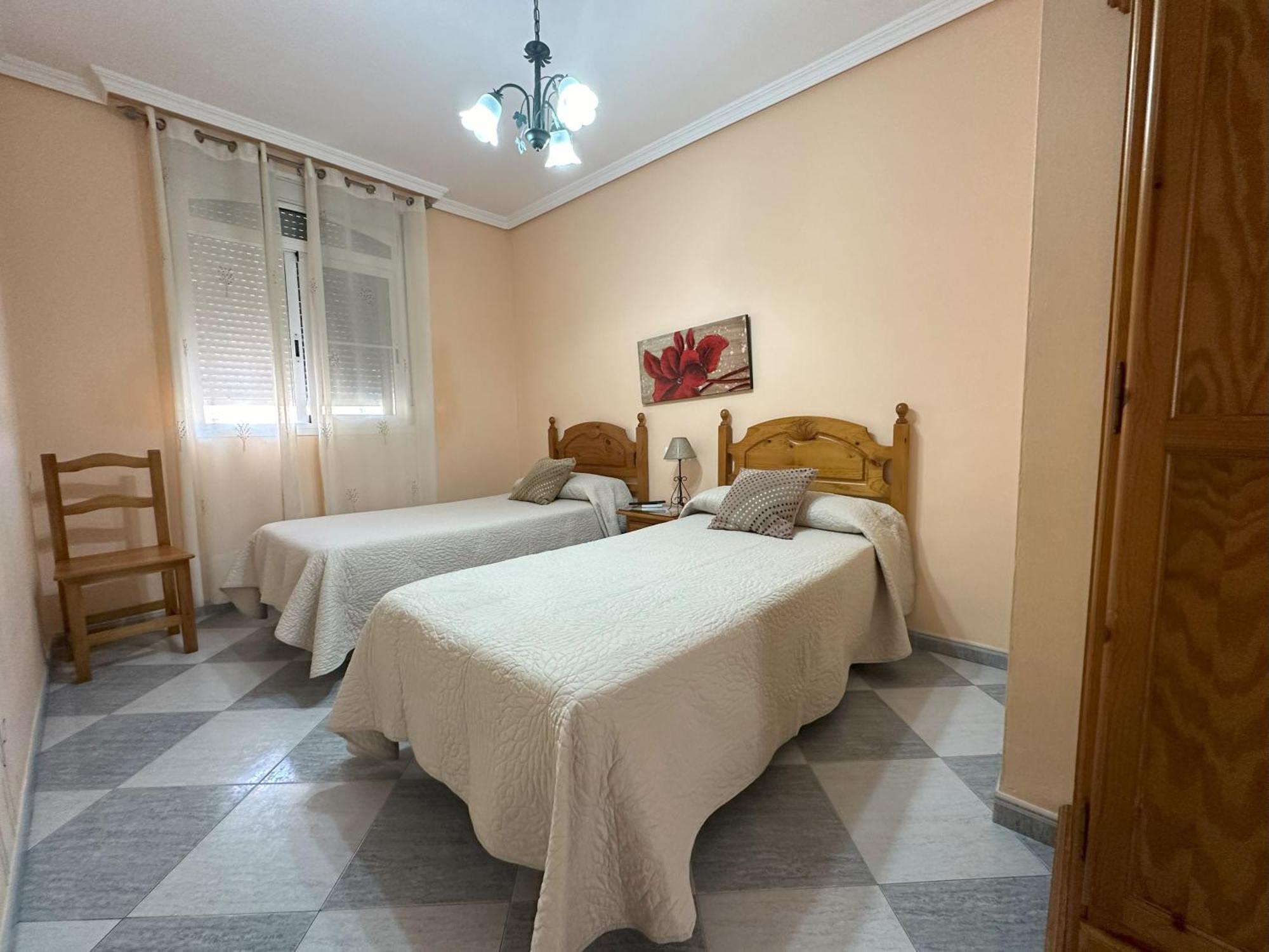 Hostal Avenida تابيرناس المظهر الخارجي الصورة